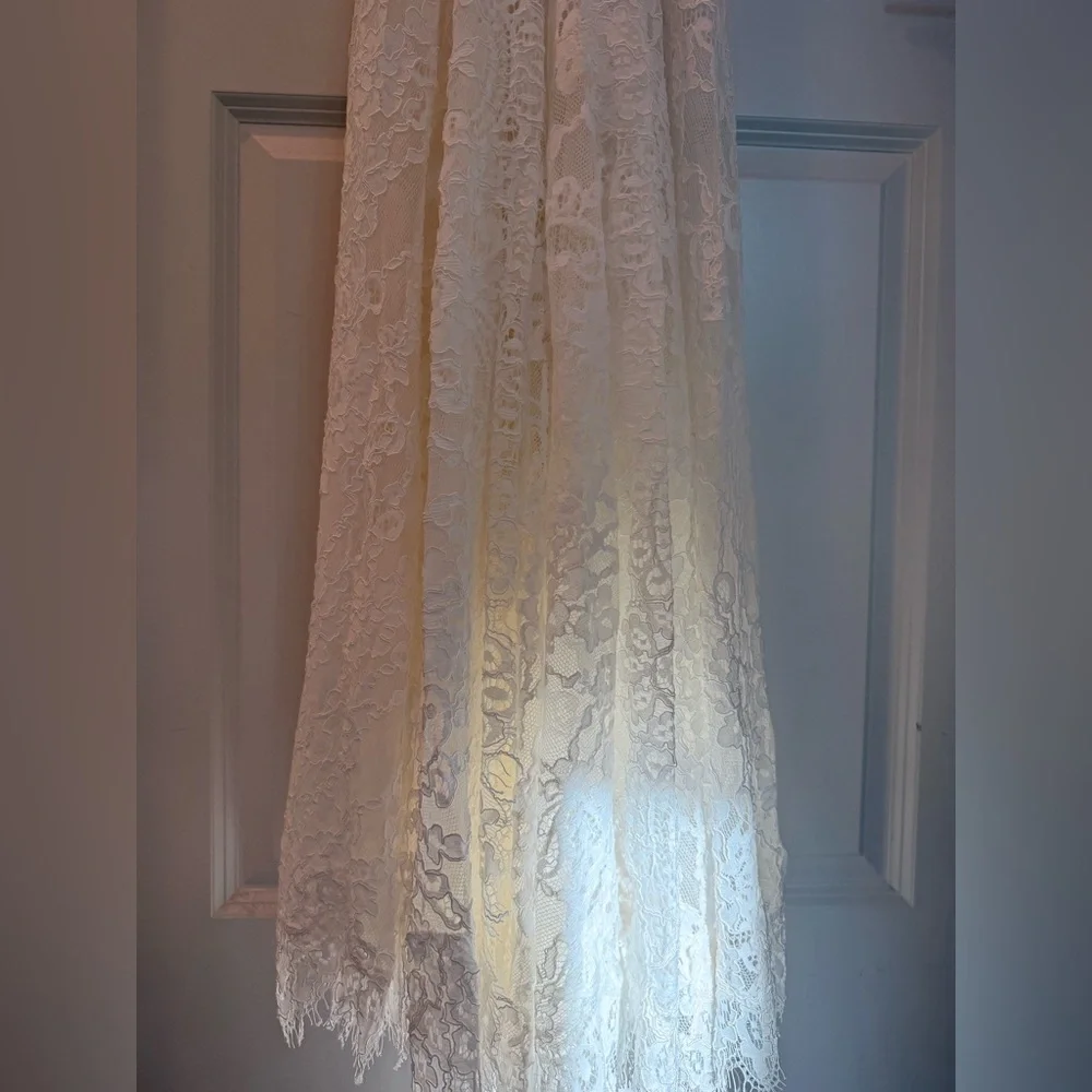 NWOT BRONX AND BANCO Naia Lace Gown in White Wedding Evening Gown